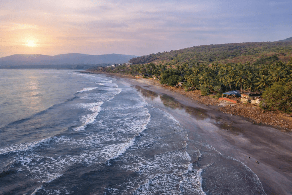 Kolthare Beach – A Rejuvenating Coastal Escape Near Dapoli